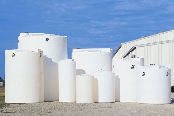 850 Gallon Vertical Tank With Fitting